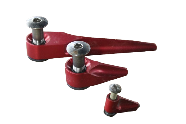 3 red latches